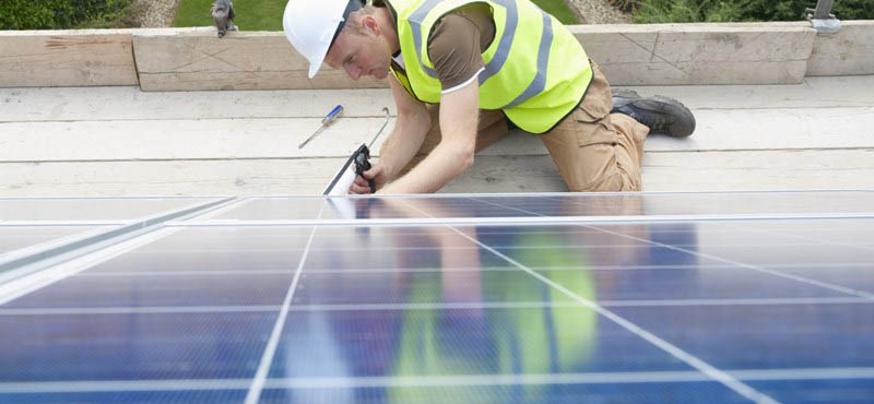 Mit érdemes átgondolni, ha a saját házamra szeretnék napelemes rendszert? Mit érdemes átgondolni, ha a saját házamra szeretnék napelemes rendszert?