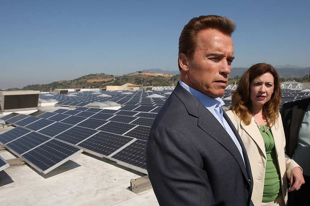 Arnold Schwarzenegger a kaliforniai napelem adó ellen Arnold Schwarzenegger a kaliforniai napelem adó ellen