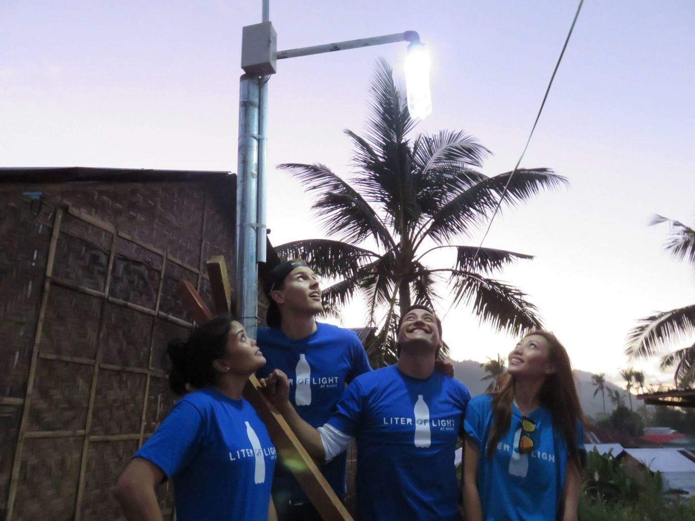 Lámpa egy flakonból