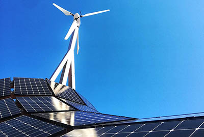 Arany középút a Sharp műhelyéből – jönnek az új, 370 W-os napelem panelek! Arany középút a Sharp műhelyéből – jönnek az új, 370 W-os napelem panelek!