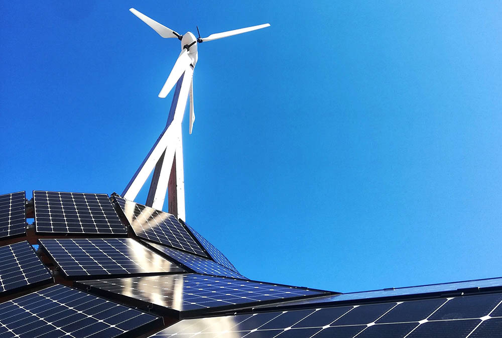 Arany középút a Sharp műhelyéből – jönnek az új, 370 W-os napelem panelek!