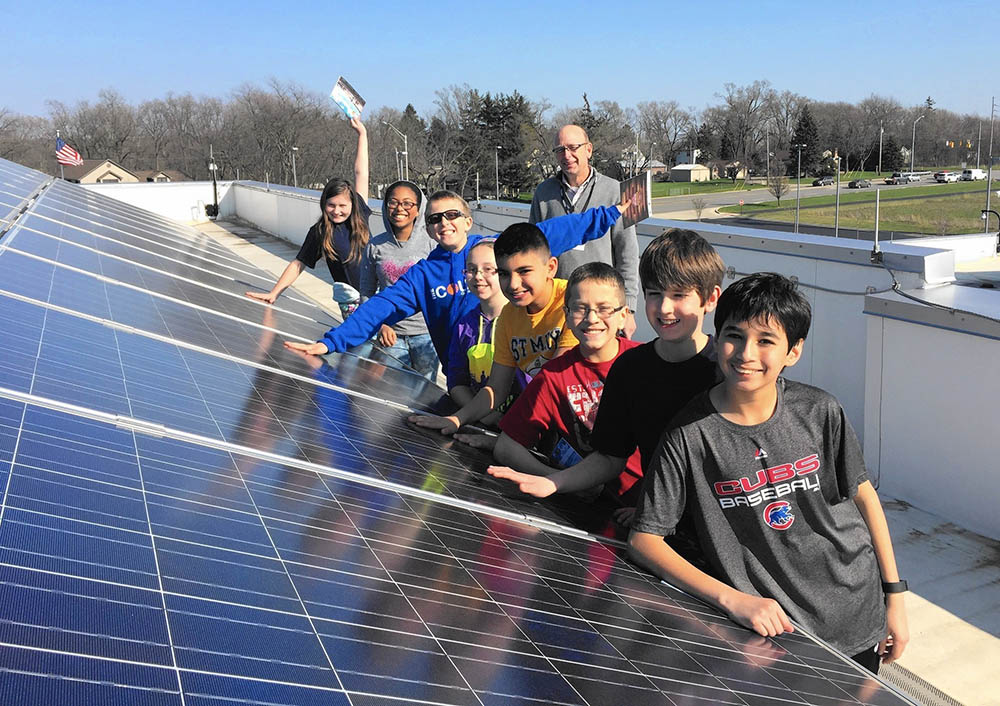 Példamutatás a fiatalabb generációknak Példamutatás a fiatalabb generációknak