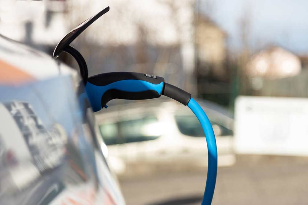 Az elektromos autók töltésének problémaköre Az elektromos autók töltésének problémaköre