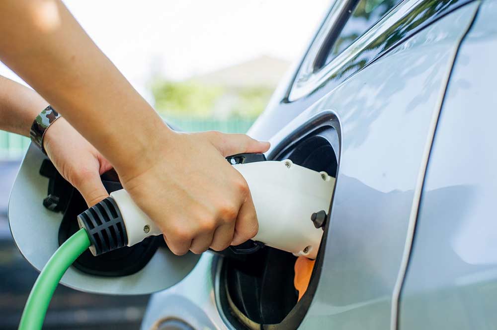 Egy elektromos jármű plusz kapacitást igényel Egy elektromos jármű plusz kapacitást igényel