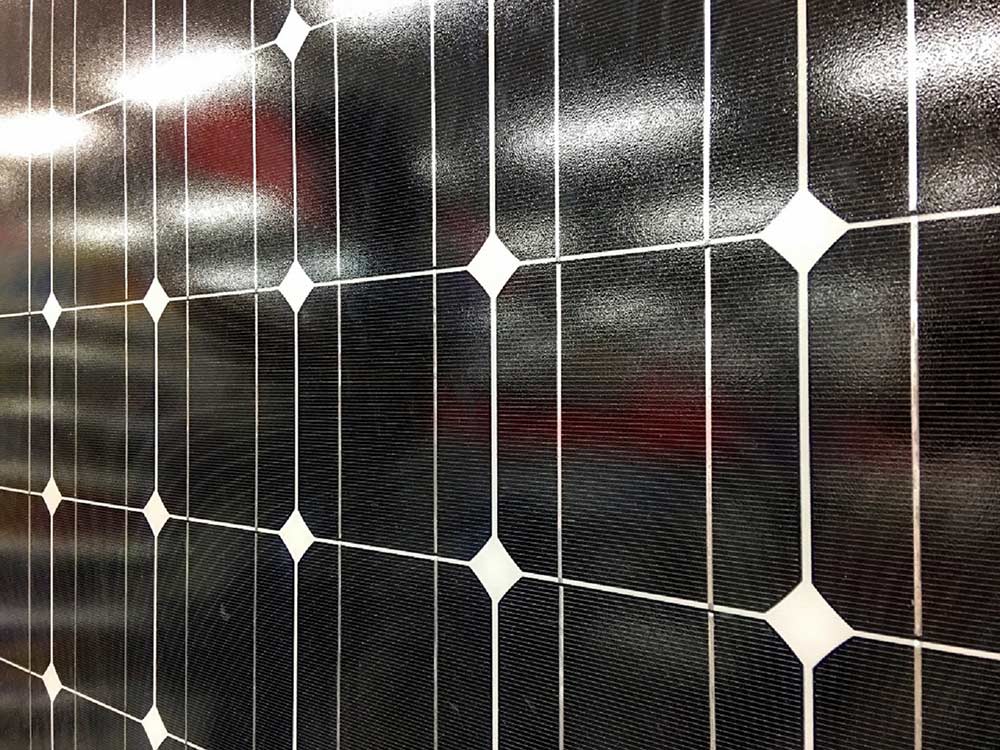 Érdekel a házad napelem rendszerének a potenciálja? Ebben segít ez az alkalmazás! Érdekel a házad napelem rendszerének a potenciálja? Ebben segít ez az alkalmazás!