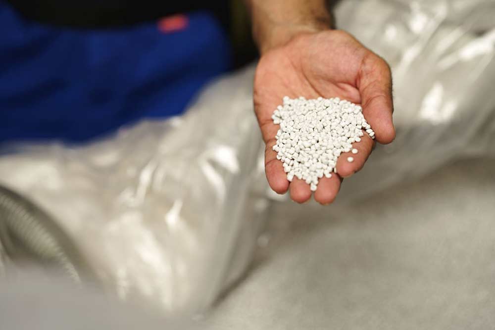 Mi minden igényel áramot a műanyag fröccsöntő üzemekben? Mi minden igényel áramot a műanyag fröccsöntő üzemekben?