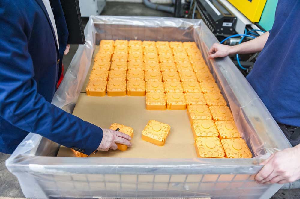 Napelem rendszer műanyag fröccsöntő üzemeknek Napelem rendszer műanyag fröccsöntő üzemeknek