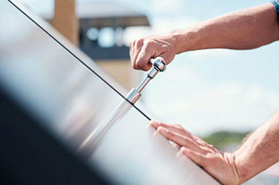 Napelemek energiatároló szolár akkumulátorral Napelemek energiatároló szolár akkumulátorral