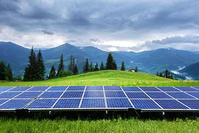 Napelemes generátor vagy benzines? Melyikkel járunk jobban? Napelemes generátor vagy benzines? Melyikkel járunk jobban?